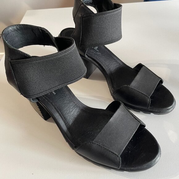 SOREL High Heel Sandals - Picture 2 of 4